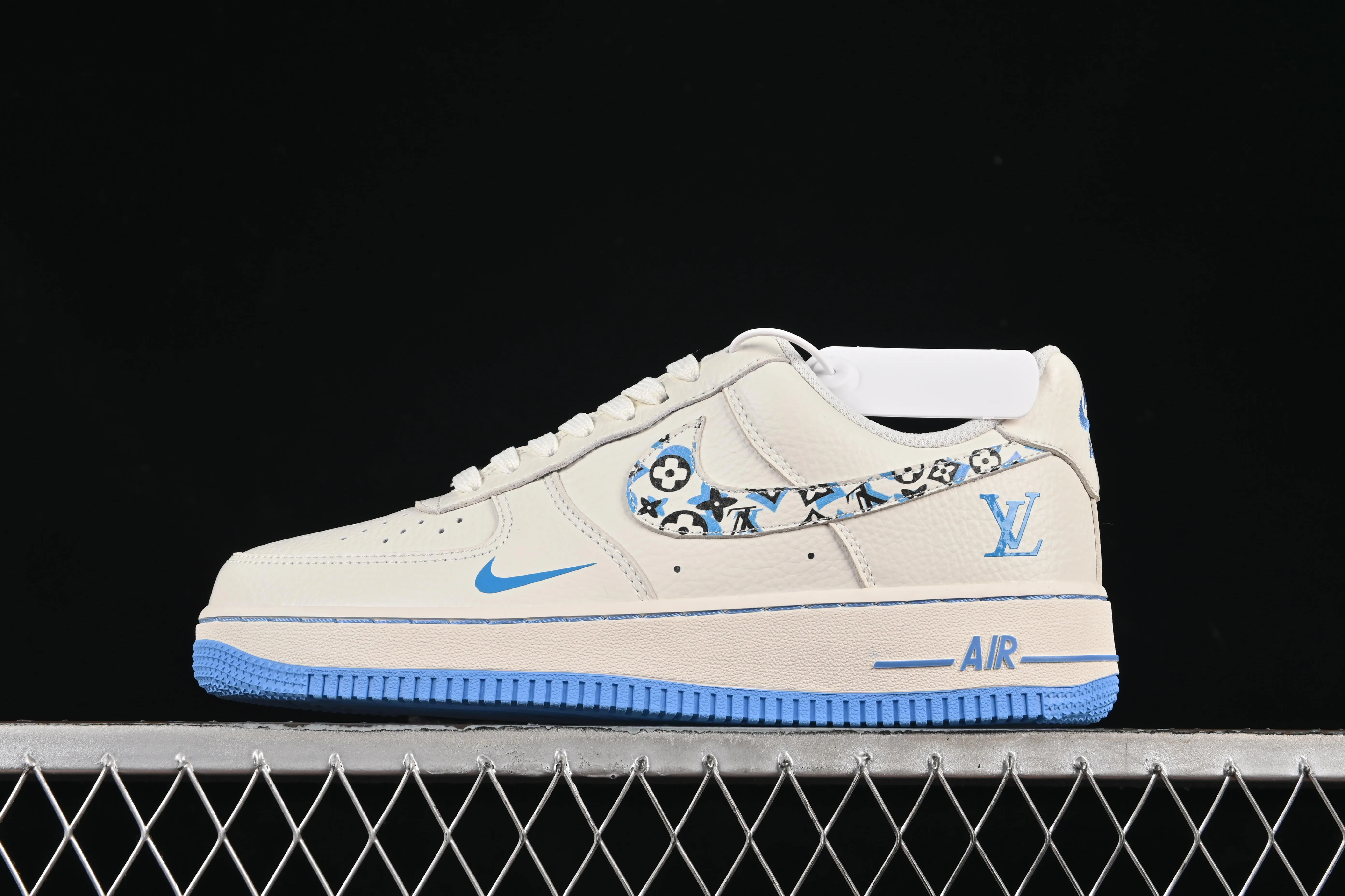 All categories Nk Air Force 1 Air Force series Nk Air Force 1 Low Air Force low-top Nike Air Force 1'07 Low LV joint milk white frost blue Air Force 1 low-top casual sneakers LW9279-017